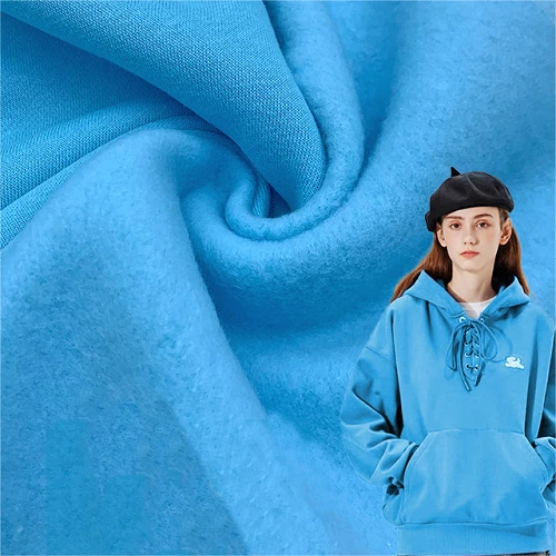 Kabát s kapucí